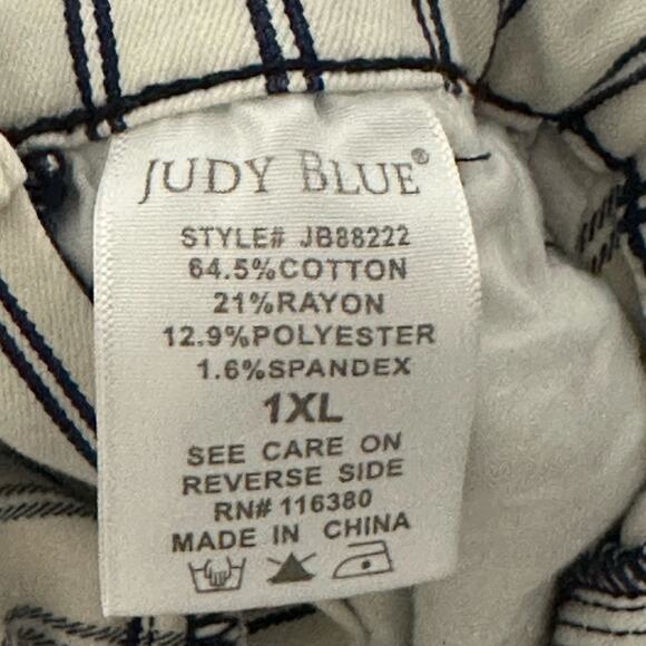 Judy Blue Railroad Stripe Overalls NWOT PLUS 1x - Picture 11 of 13